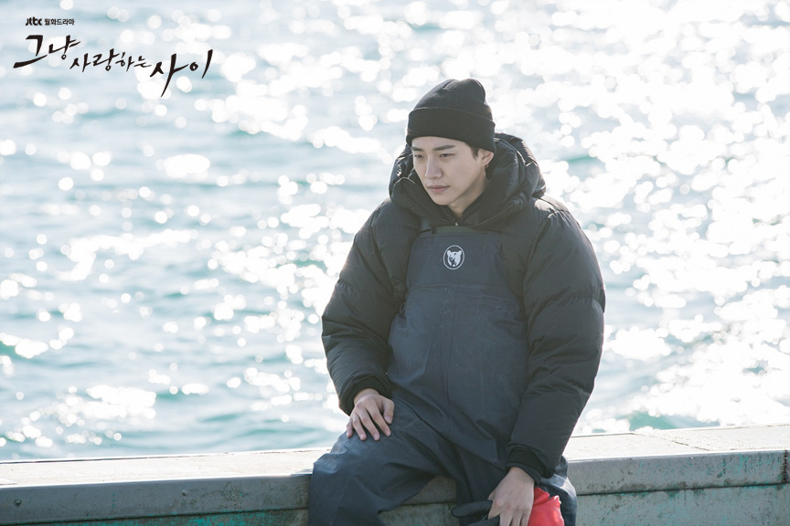 船に乗るイ・ガンドゥ