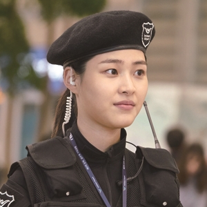 イ・スギョン（ナ・ヨンジュ役）