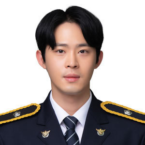 チョン・ジェグァン（キム・チャンス役）